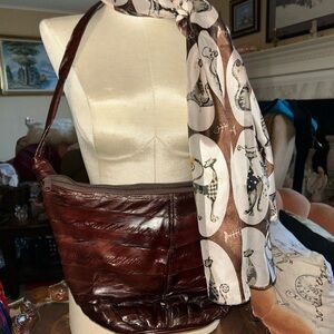 Chic Eel skin leather Bag w Whimsy cat Scarf 😻